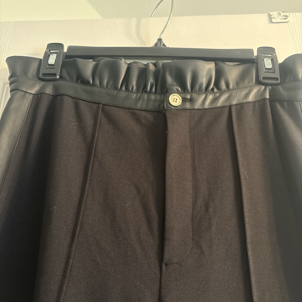 High-Rise Black Wide-Leg Pants for Women - Picture 2 of 6